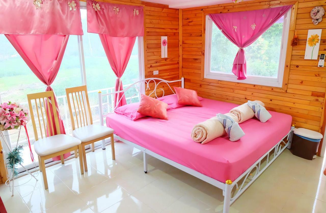 Nakhonratchasima A Houses Homestay מראה חיצוני תמונה