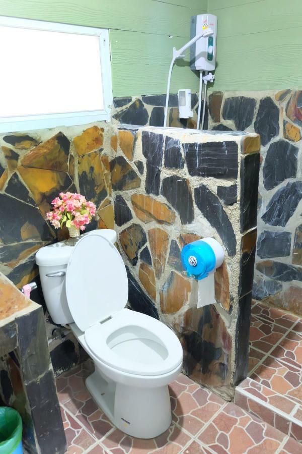 Nakhonratchasima A Houses Homestay מראה חיצוני תמונה