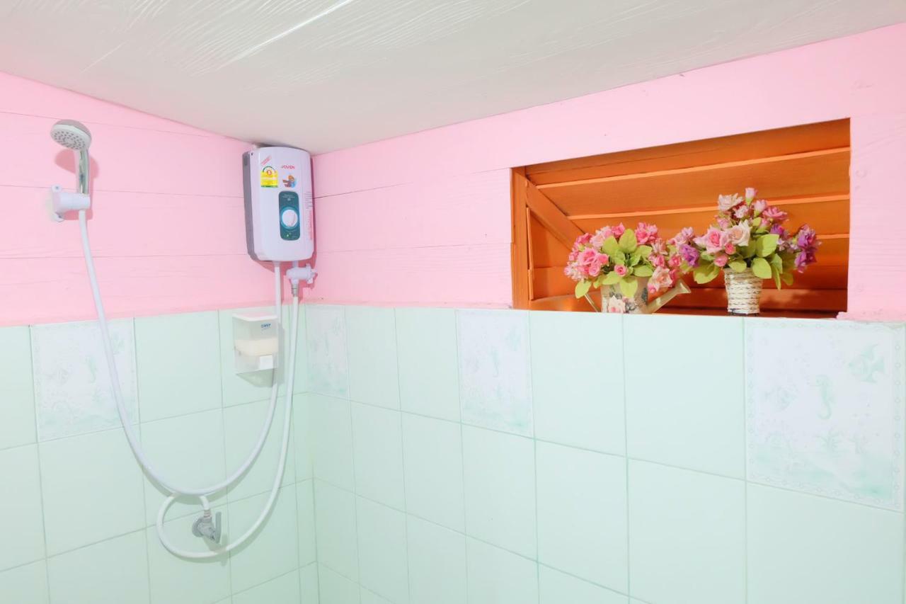 Nakhonratchasima A Houses Homestay מראה חיצוני תמונה